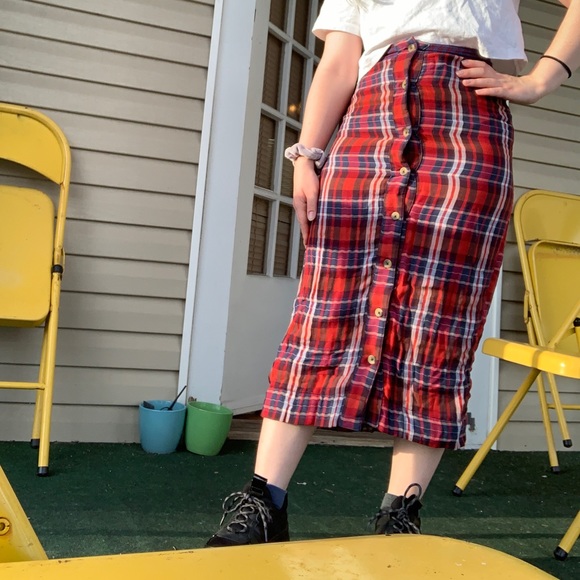 Urban Outfitters Plaid High waisted midi skirt - Picture 2 of 6
